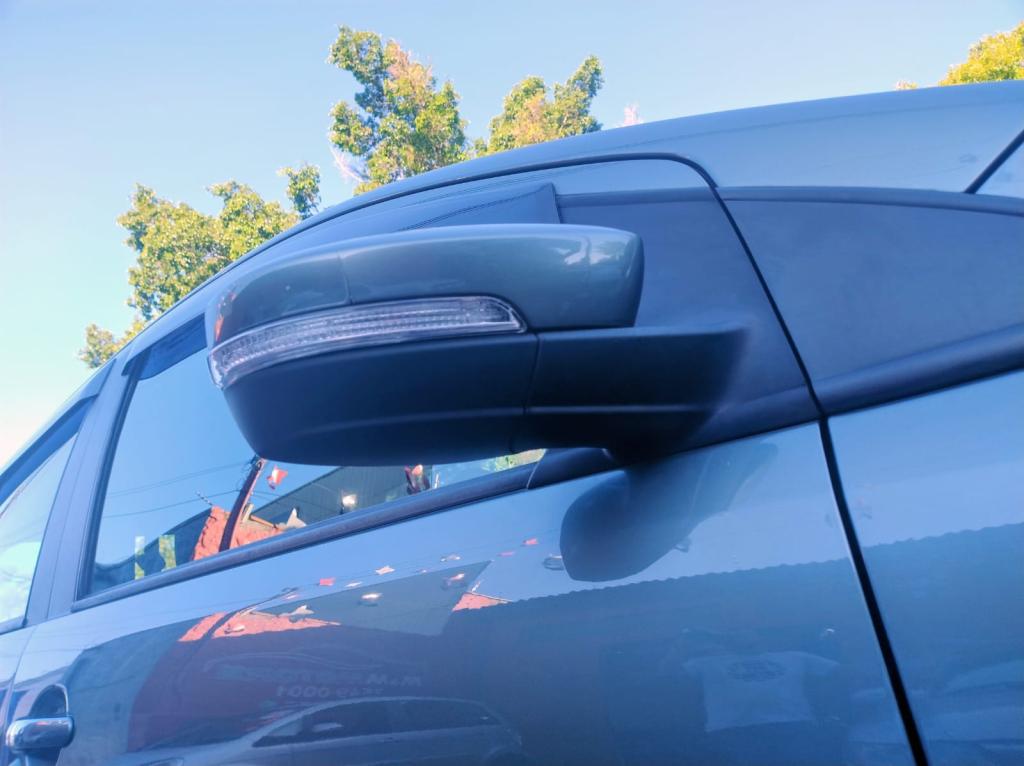 VOLKSWAGEN Fox - Foto