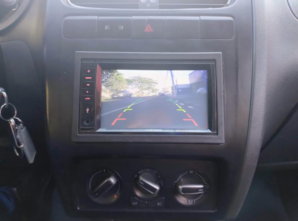 VOLKSWAGEN Fox - Foto