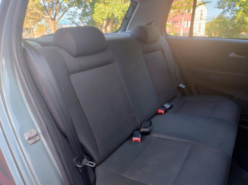 VOLKSWAGEN Fox - Foto