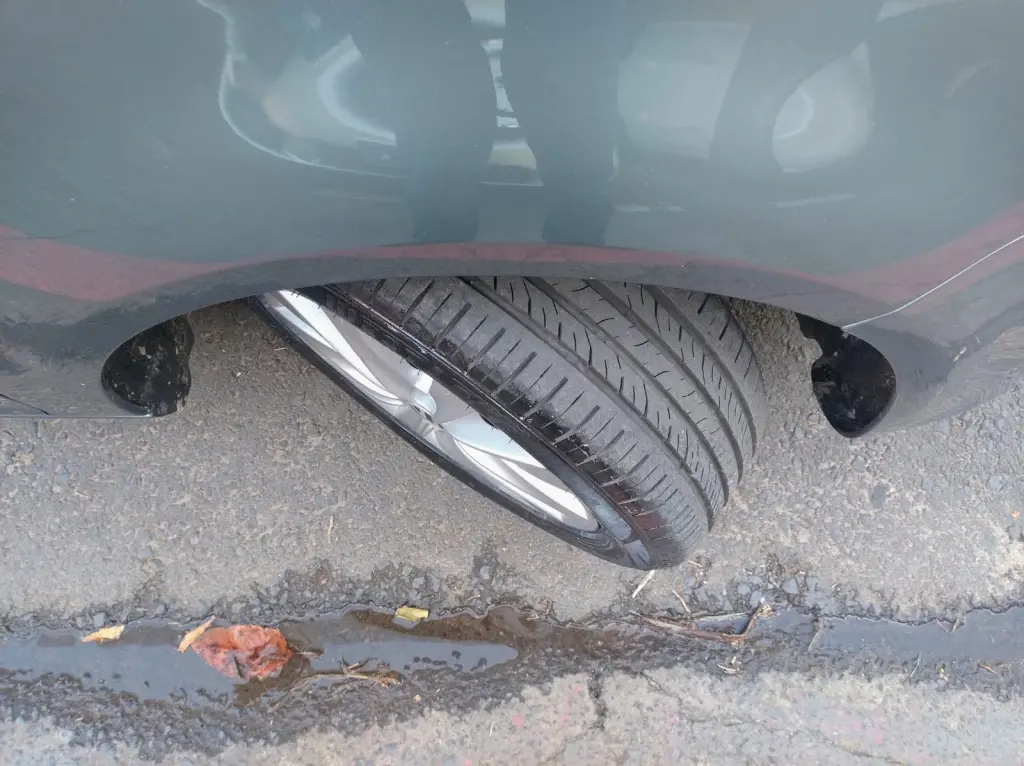 VOLKSWAGEN Fox - Foto