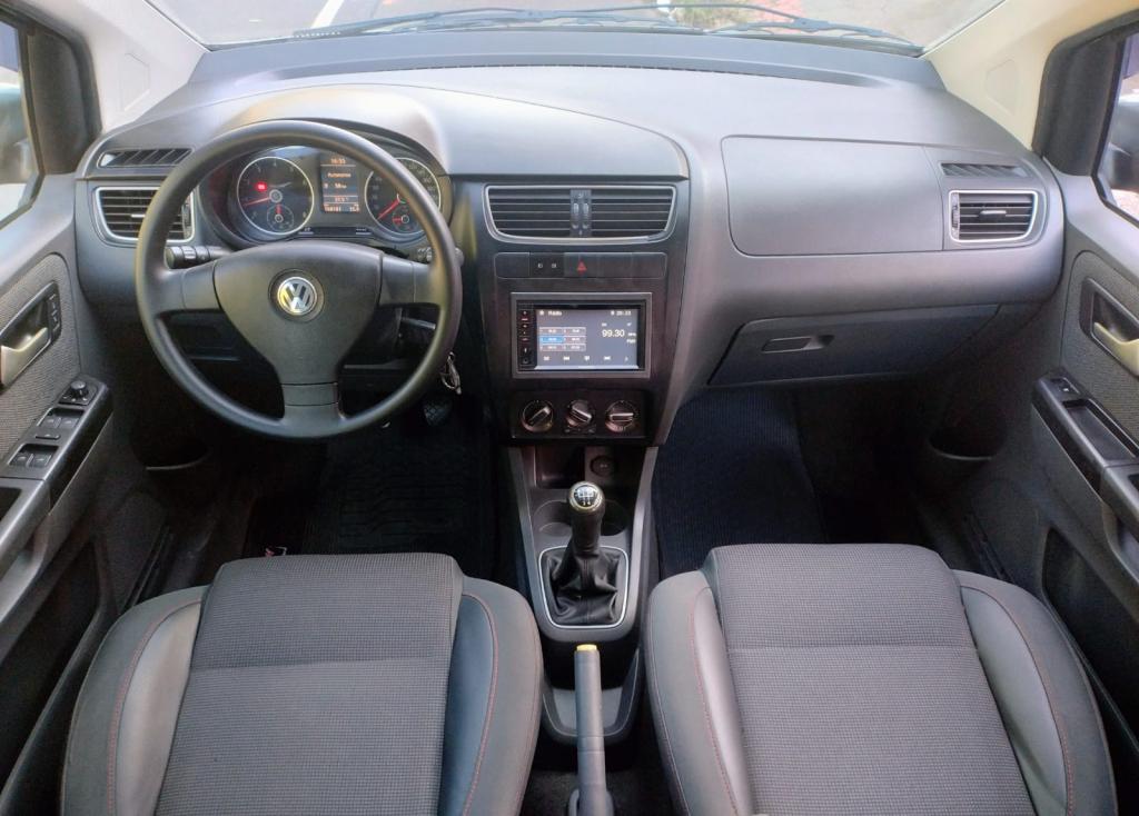 VOLKSWAGEN Fox - Foto