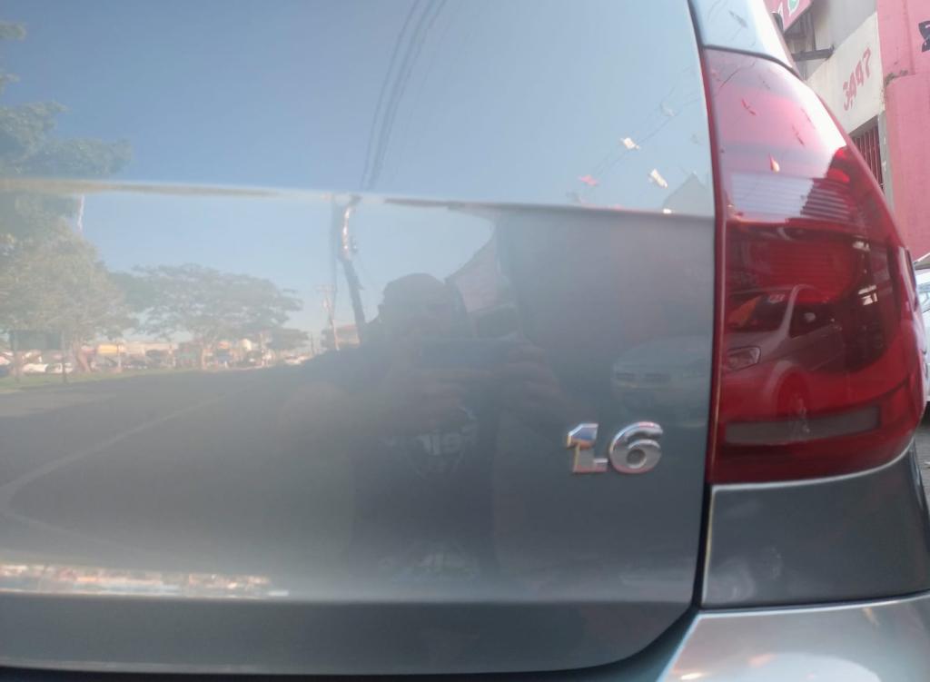 VOLKSWAGEN Fox - Foto