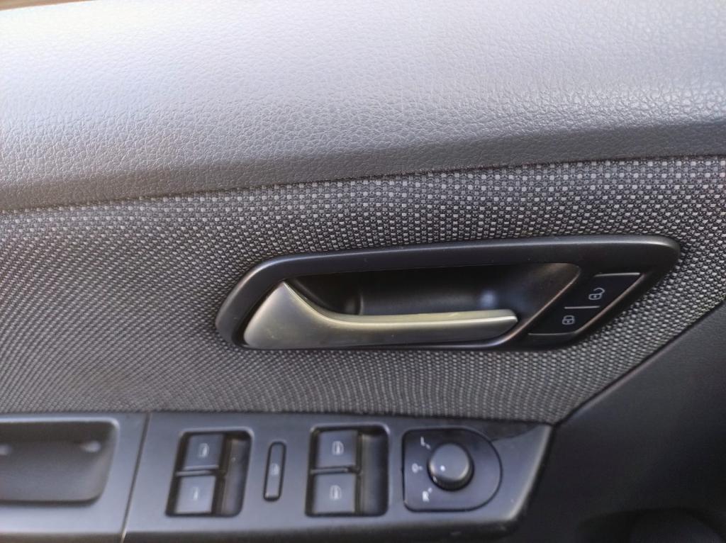 VOLKSWAGEN Fox - Foto