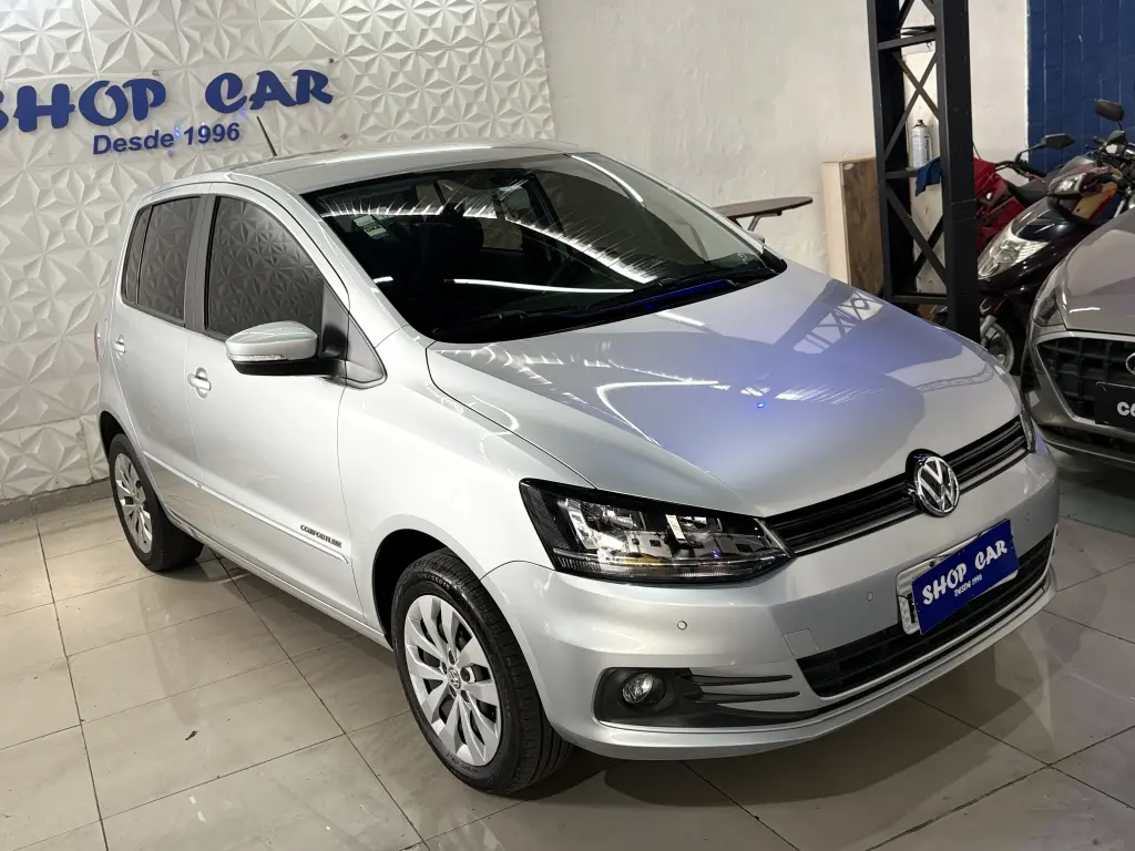 VOLKSWAGEN Fox - Foto