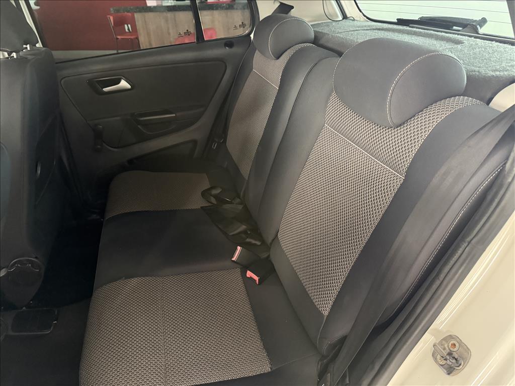 VOLKSWAGEN Fox - Foto