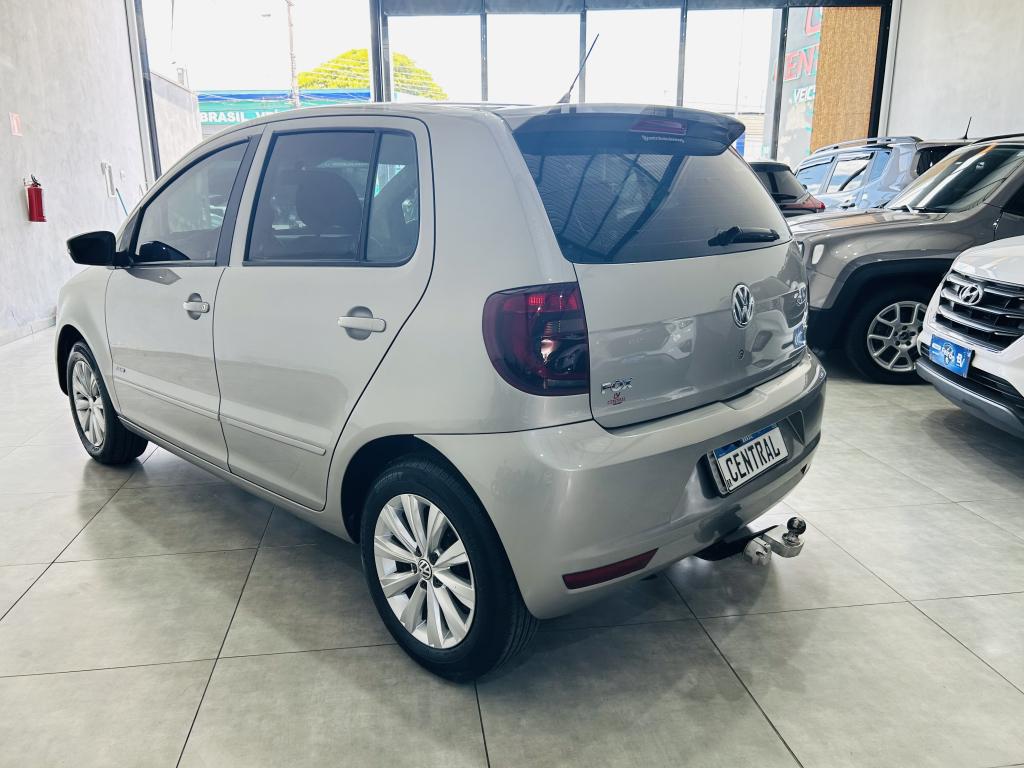 VOLKSWAGEN Fox - Foto