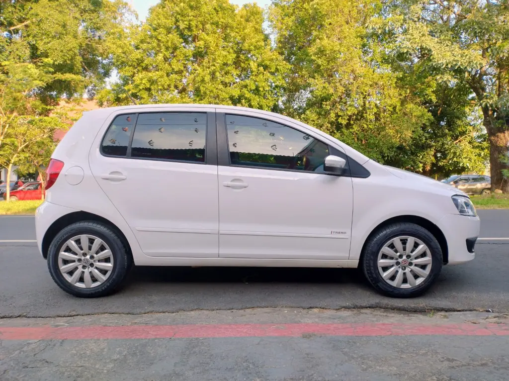 VOLKSWAGEN Fox - Foto