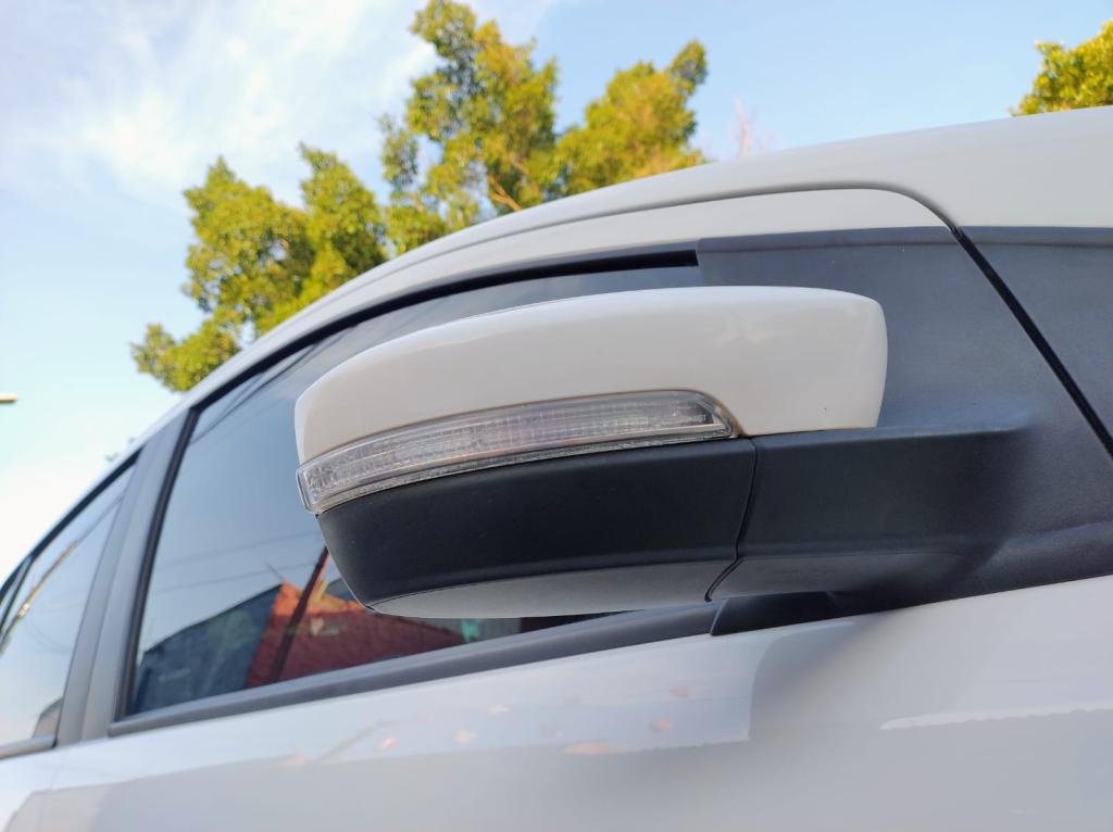 VOLKSWAGEN Fox - Foto