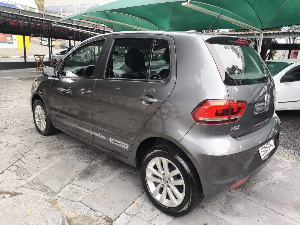 VOLKSWAGEN Fox - Foto