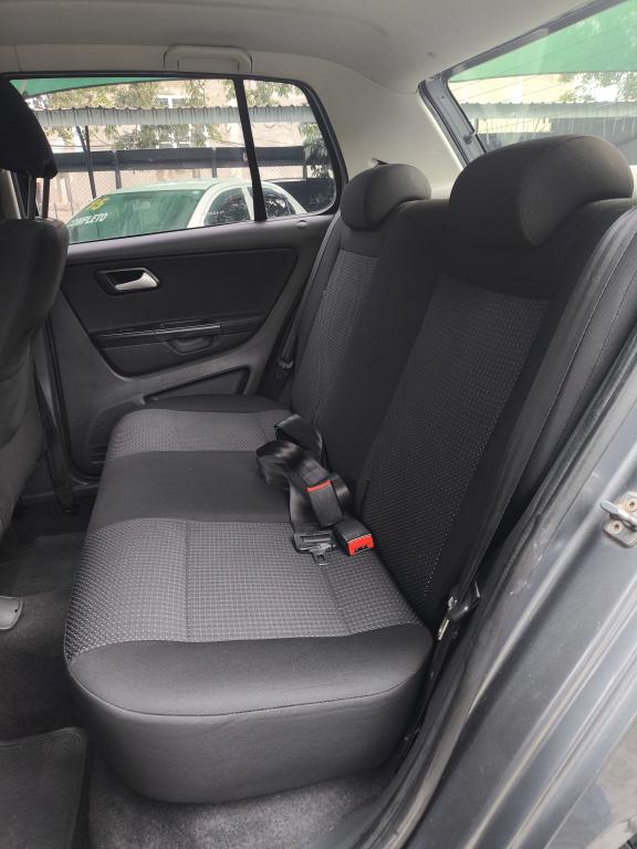 VOLKSWAGEN Fox - Foto