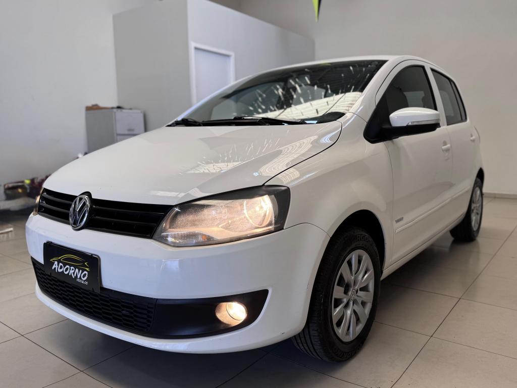 VOLKSWAGEN Fox - Foto