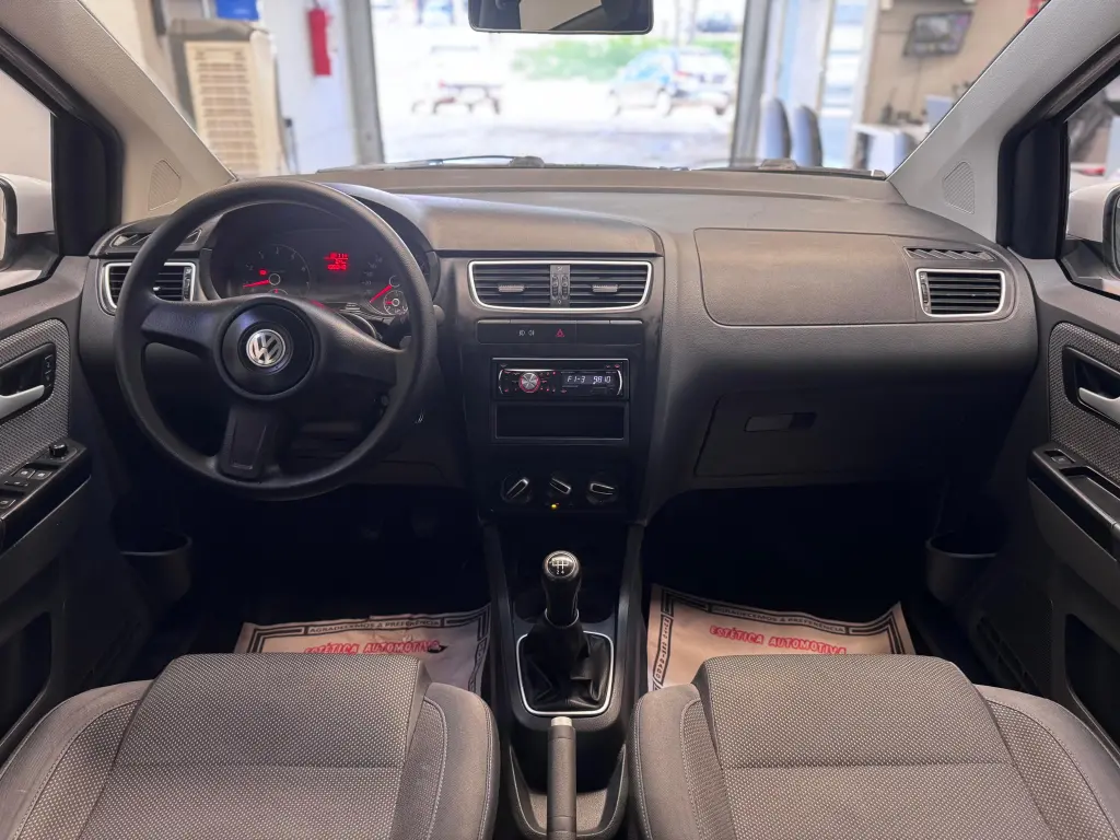 VOLKSWAGEN Fox - Foto