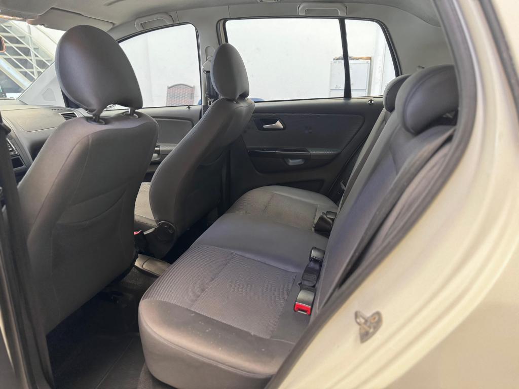 VOLKSWAGEN Fox - Foto