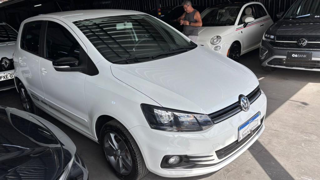 VOLKSWAGEN Fox - Foto