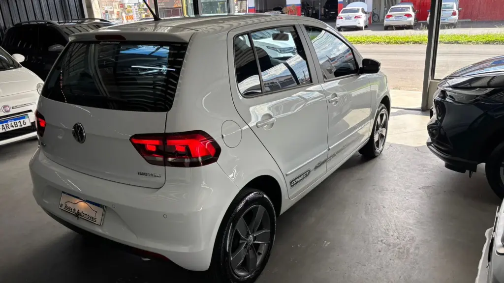VOLKSWAGEN Fox - Foto