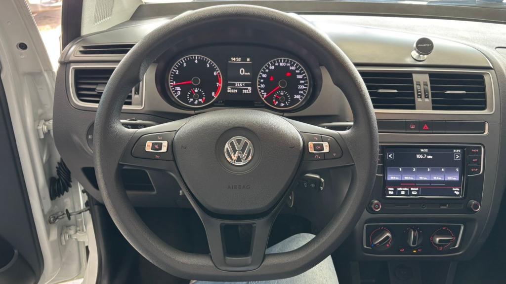 VOLKSWAGEN Fox - Foto
