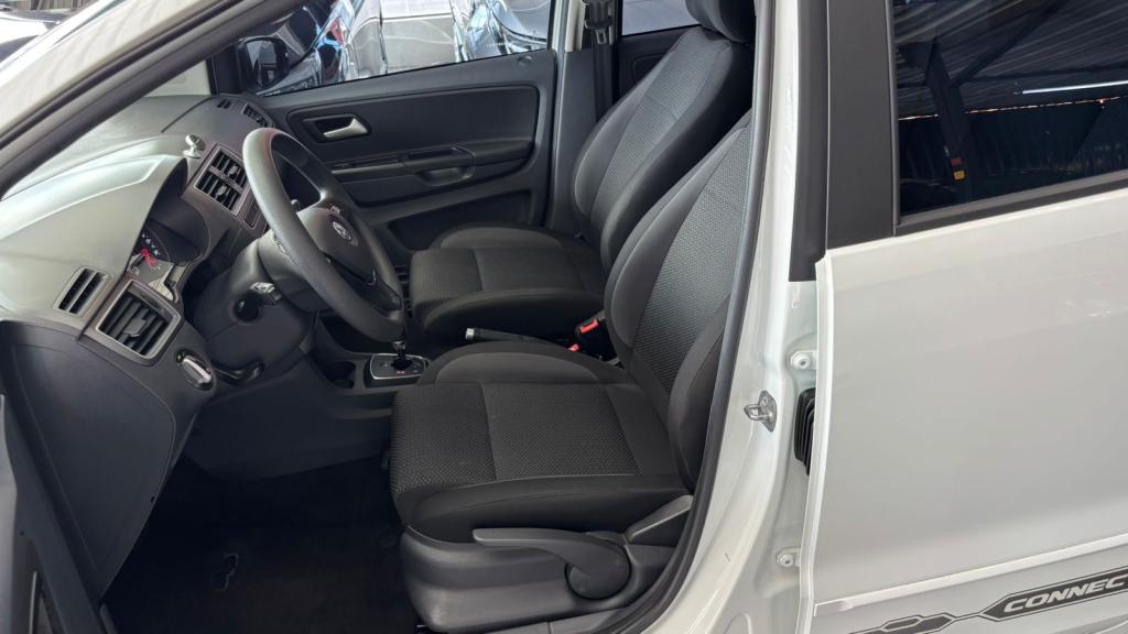 VOLKSWAGEN Fox - Foto