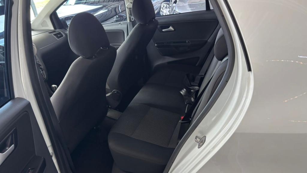 VOLKSWAGEN Fox - Foto