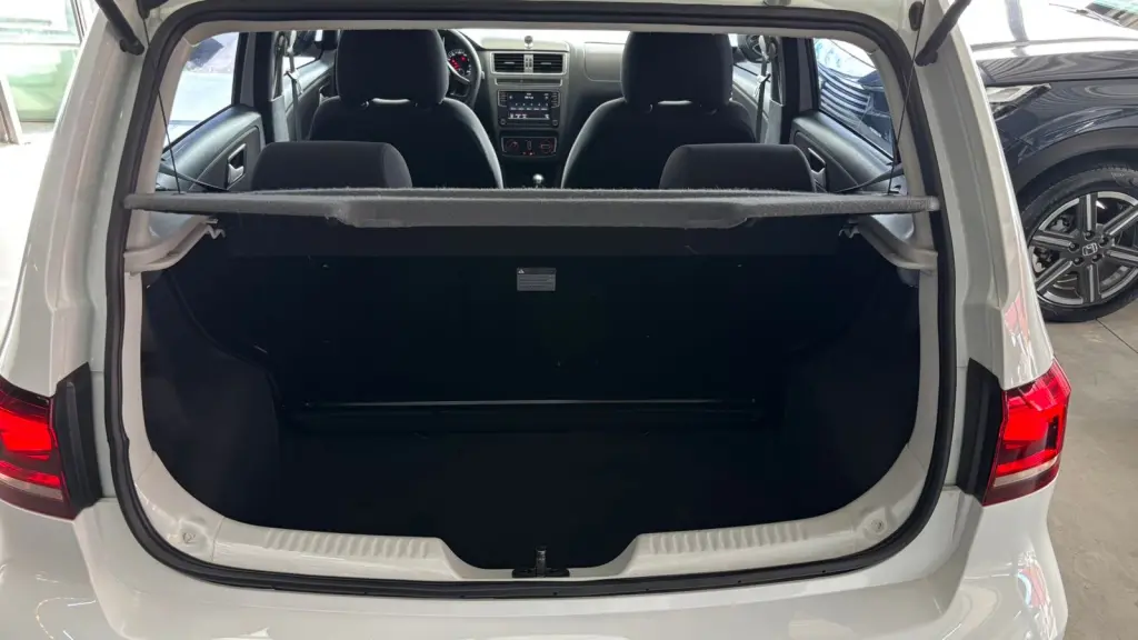 VOLKSWAGEN Fox - Foto