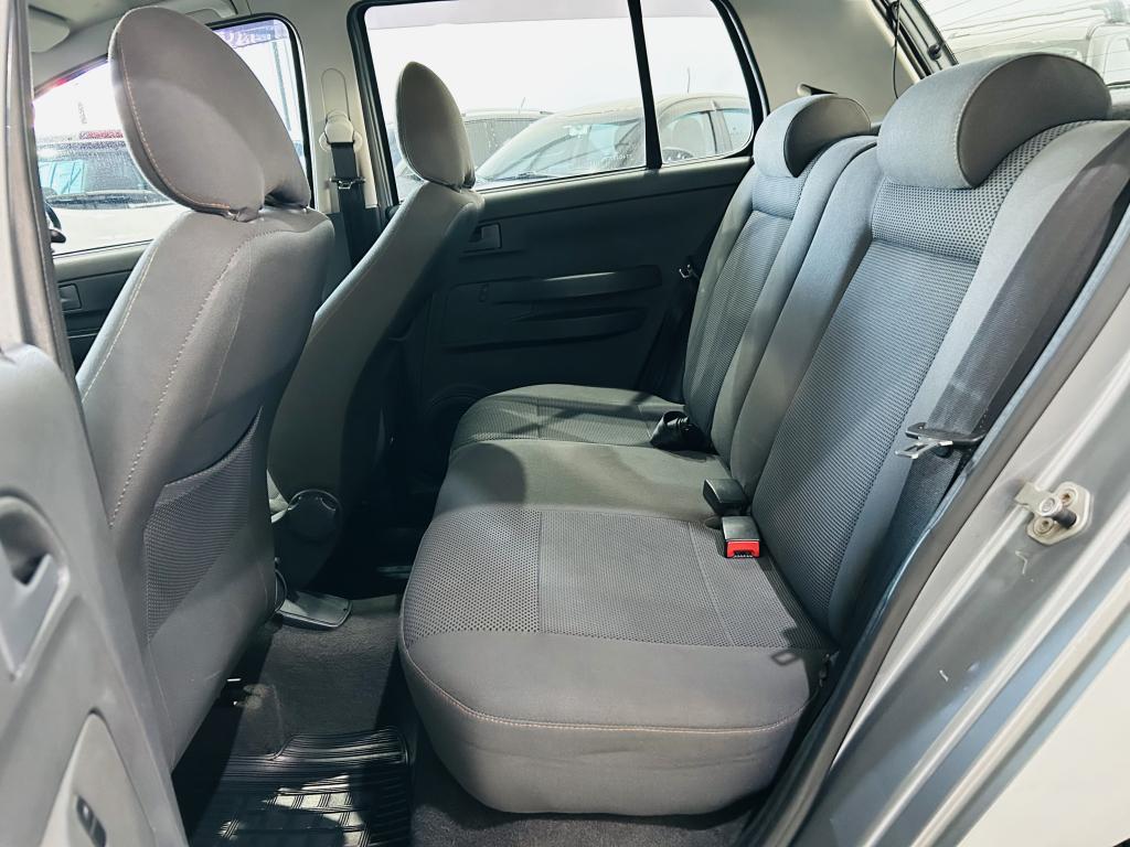 VOLKSWAGEN Fox - Foto