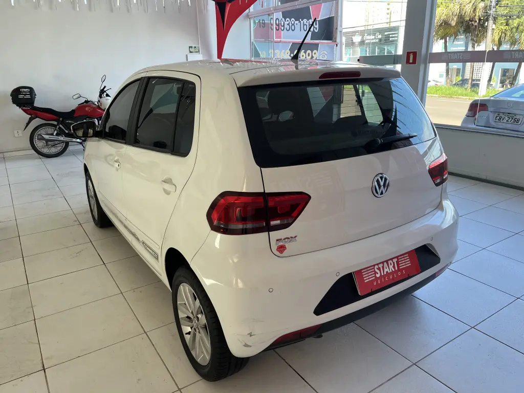 VOLKSWAGEN Fox - Foto