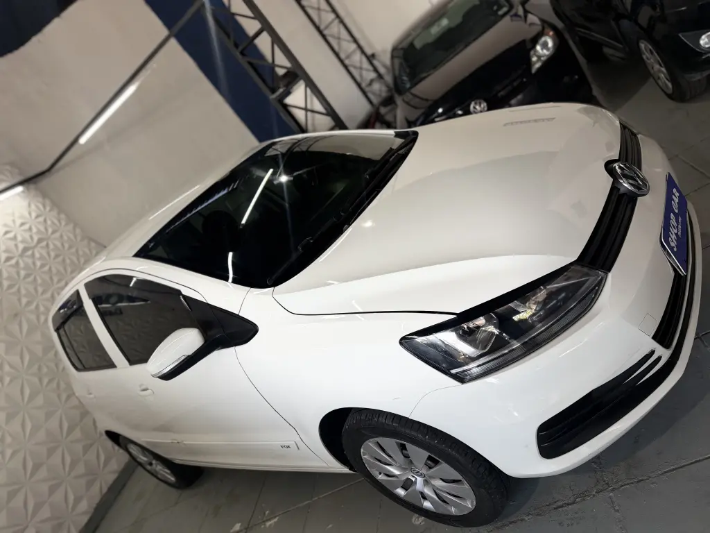 VOLKSWAGEN Fox - Foto