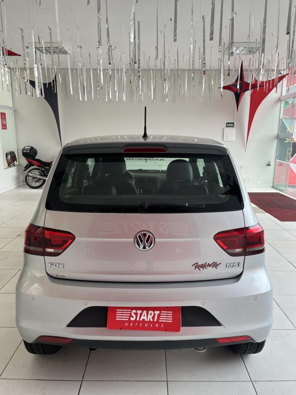 VOLKSWAGEN Fox - Foto