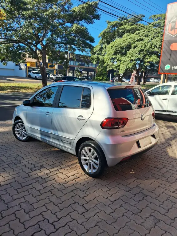 VOLKSWAGEN Fox - Foto