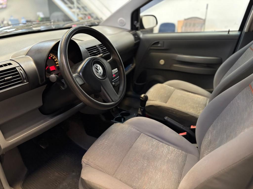 VOLKSWAGEN Fox - Foto