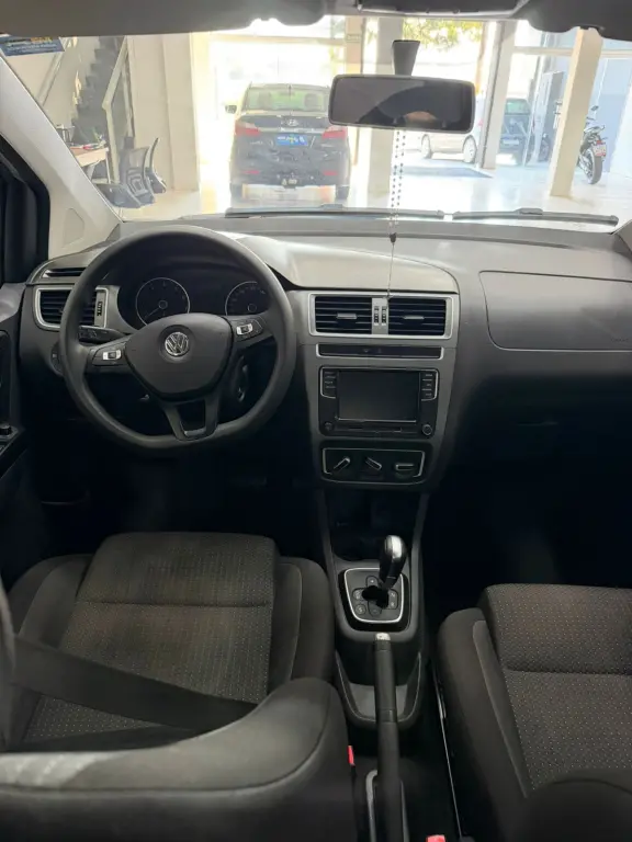 VOLKSWAGEN Fox - Foto