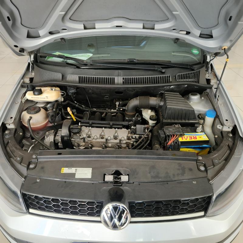 VOLKSWAGEN Fox - Foto