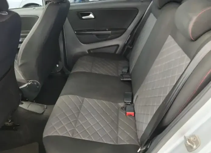 VOLKSWAGEN Fox - Foto