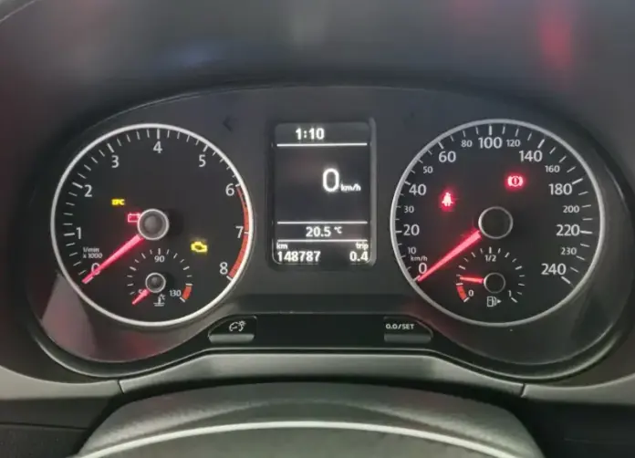 VOLKSWAGEN Fox - Foto