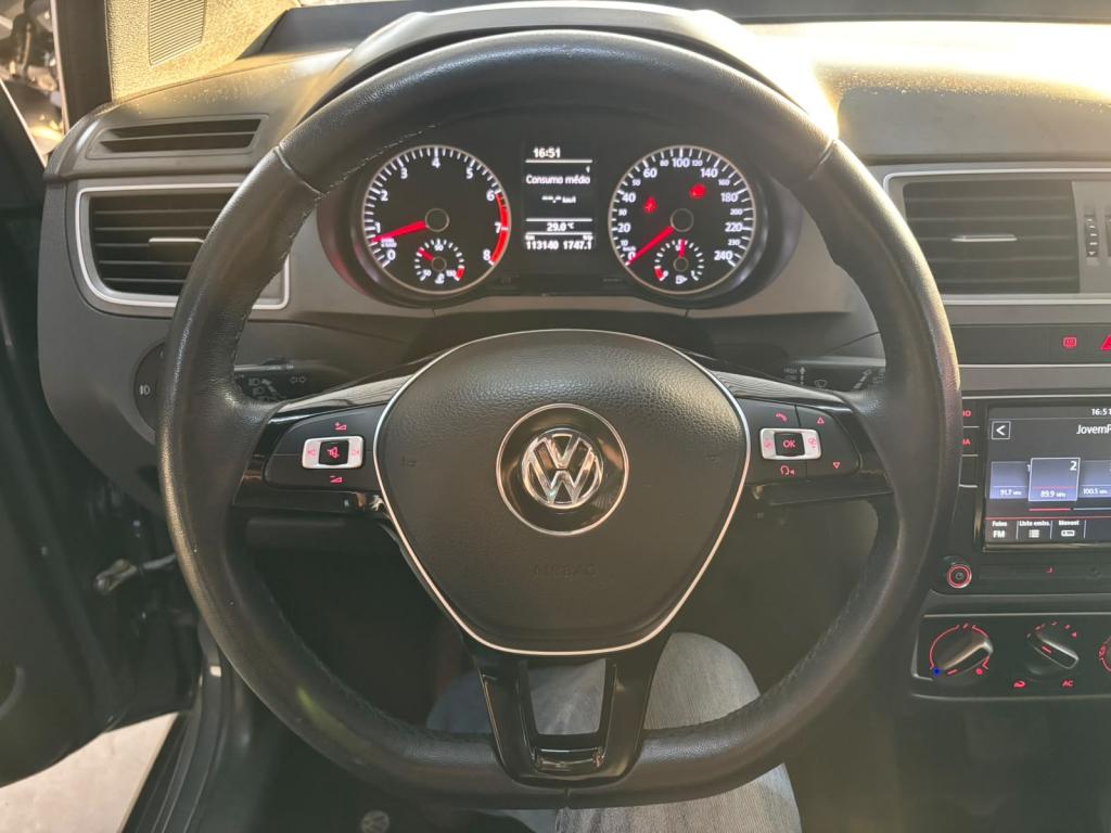 VOLKSWAGEN Fox - Foto