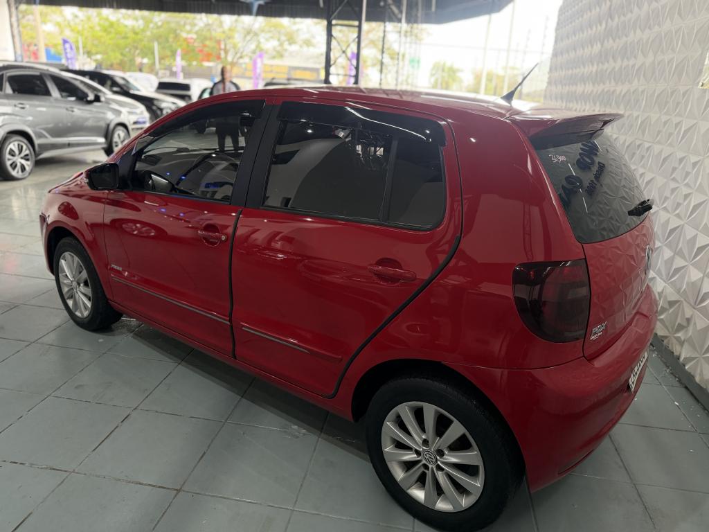 VOLKSWAGEN Fox - Foto