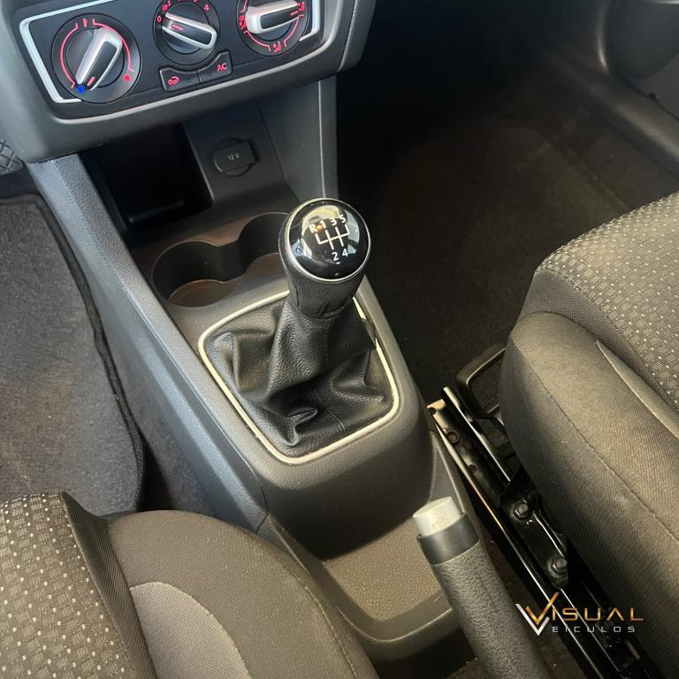 VOLKSWAGEN Fox - Foto