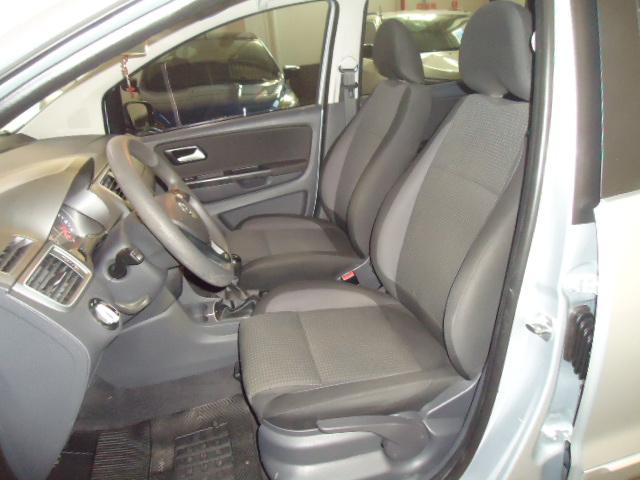 VOLKSWAGEN Fox - Foto
