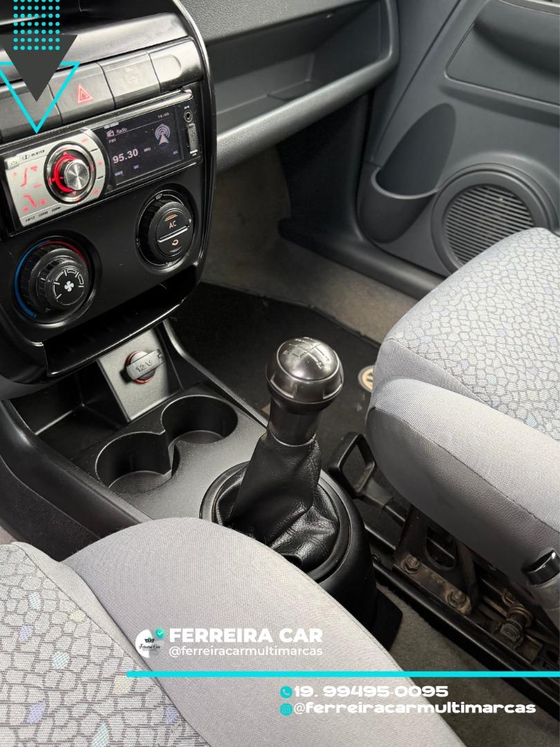 VOLKSWAGEN Fox - Foto