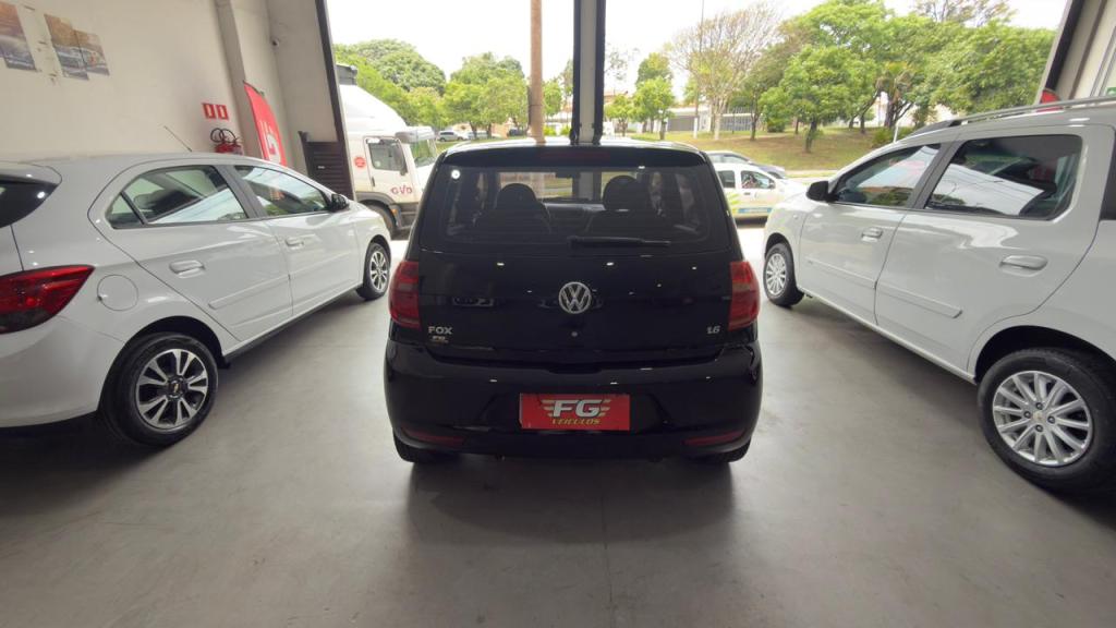 VOLKSWAGEN Fox - Foto
