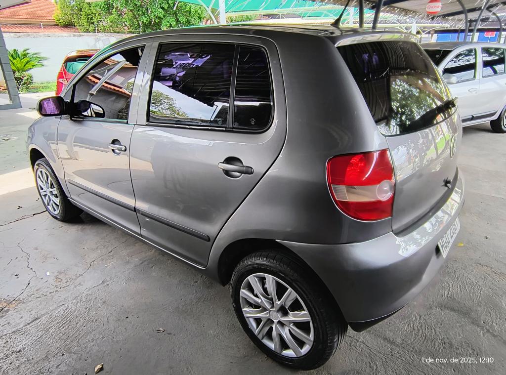 VOLKSWAGEN Fox - Foto