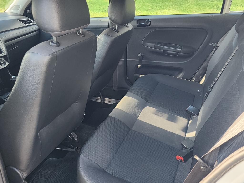 VOLKSWAGEN Gol - Foto