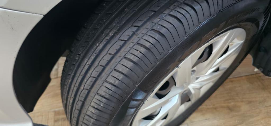 VOLKSWAGEN Gol - Foto