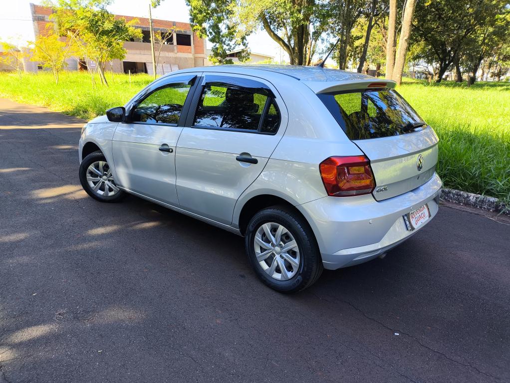 VOLKSWAGEN Gol - Foto