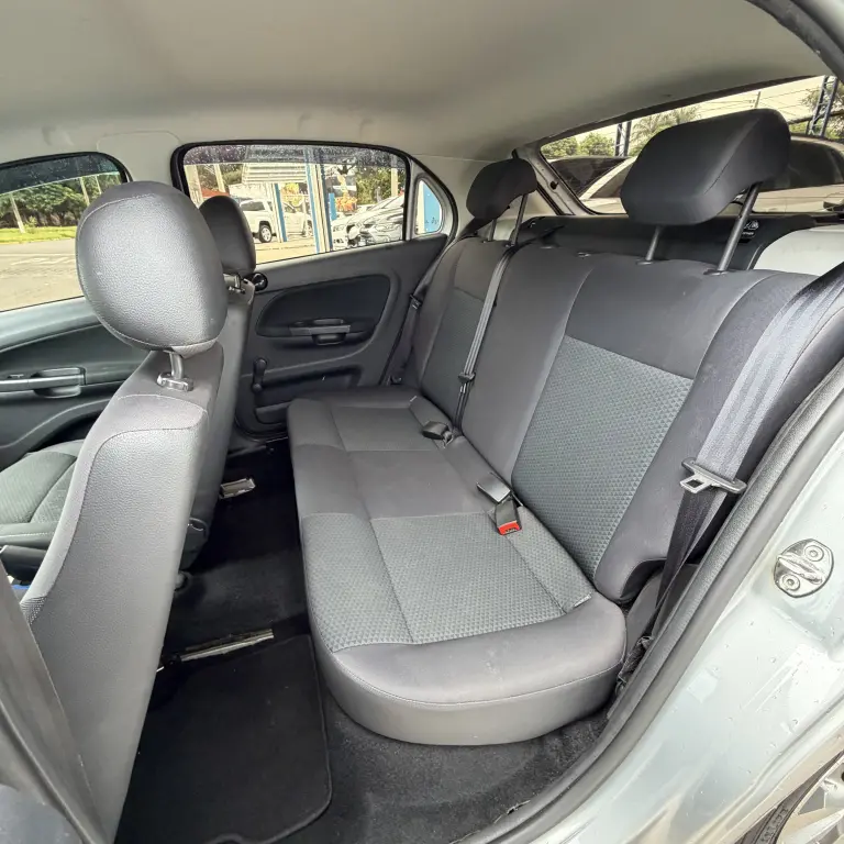 VOLKSWAGEN Gol - Foto