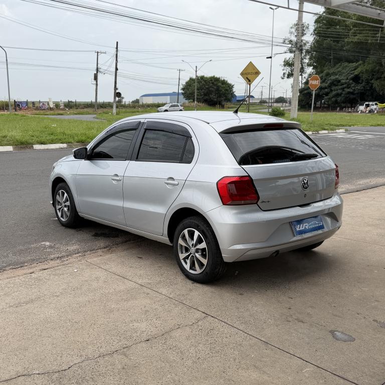VOLKSWAGEN Gol - Foto