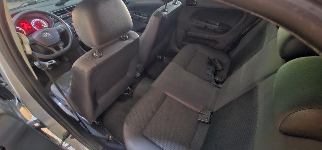 VOLKSWAGEN Gol - Foto