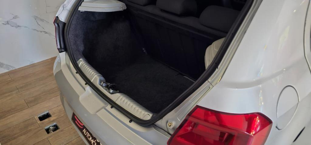 VOLKSWAGEN Gol - Foto