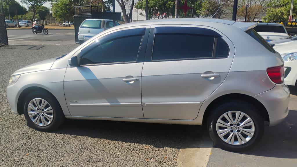 VOLKSWAGEN Gol - Foto