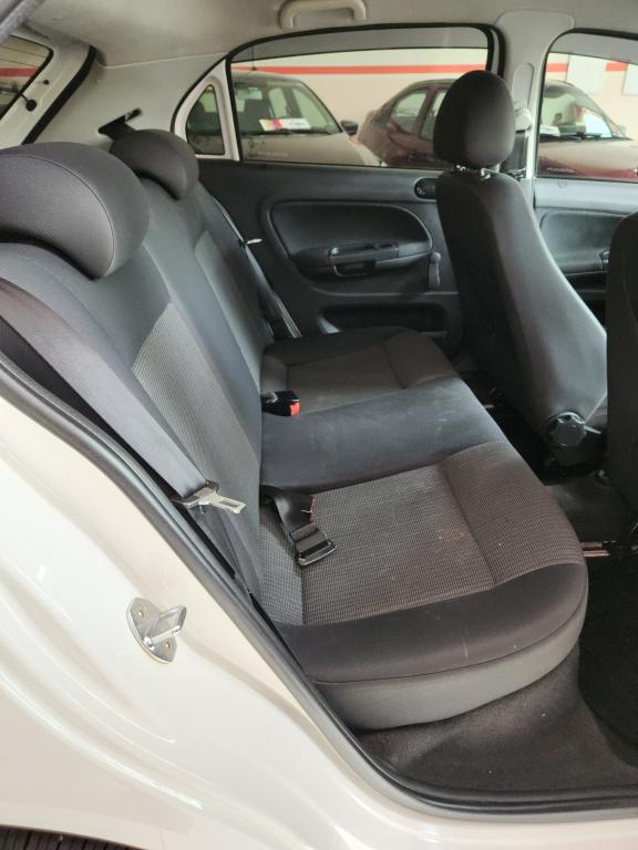 VOLKSWAGEN Gol - Foto