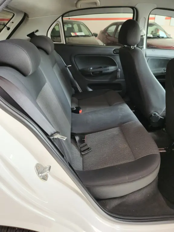 VOLKSWAGEN Gol - Foto